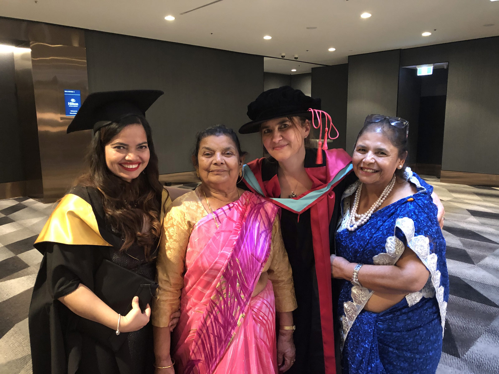 Holmes Institute /Schools & Faculties /Higher Education /Graduation